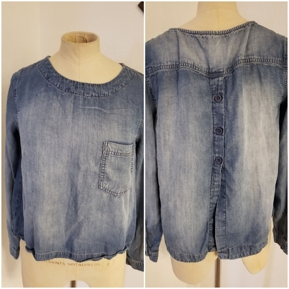 Cloth and Stone Back Buttons Chambray Top Sz Small Women's - Picture 1 of 7